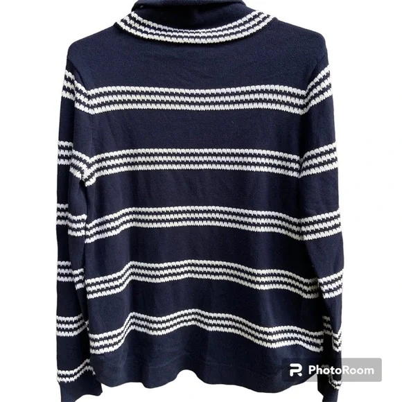 Tommy Hilfiger Navy and White Striped Sweater Like New Size Medium - Picture 2 of 9